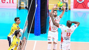 Volley: Champions League, Modena lotta ma Civitanova è più forte