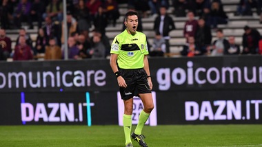 Serie B, Palermo-Brescia affidata a Sacchi. Spezia-Verona: arbitra Pezzuto