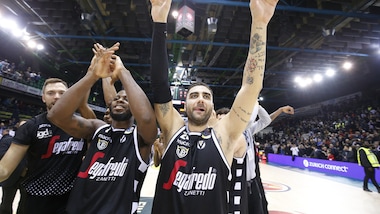 Basket, Final Eight: Bologna la spunta su Milano, sfiderà Cremona
