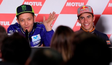 MotoGp Yamaha, Rossi: «Meglio i rivali di una volta, ora fanno i furbi»