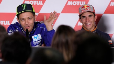 MotoGp Yamaha, Rossi: «Meglio i rivali di una volta, ora fanno i furbi»