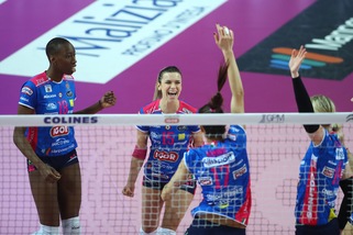 Volley: A1 Femminile, Novara, non lascia niente, battuta Firenze 3-0