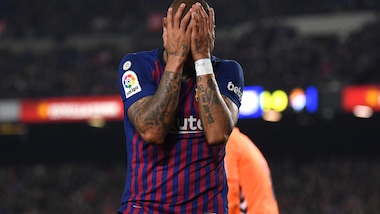 Boateng derubato durante Barcellona-Valladolid: sabato da incubo per il ghanese