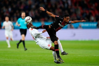 Bundesliga: vola il Bayer Leverkusen, Zakaria salva il Monchengladbach a Francoforte