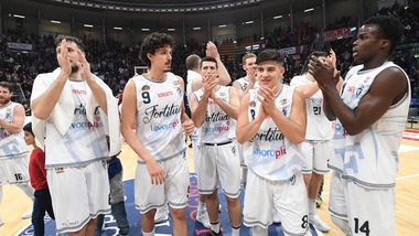 Basket, Serie A2: Fortitudo Bologna show, dominata Piacenza