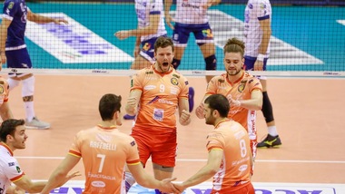 Volley: Superlega, Perugia va, Ravenna e Monza vincono in trasferta