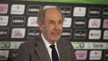 Serie B Palermo, Foschi: «Abbiamo pagato gli stipendi»