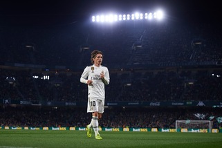 Marca: «Inter, si allontana Modric, vicino il rinnovo col Real fino al 2021»