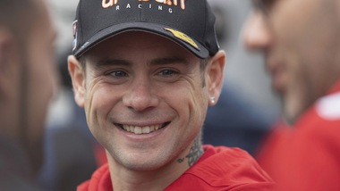 Sbk, Australia: Bautista da record, vittoria davanti a Rea e Melandri