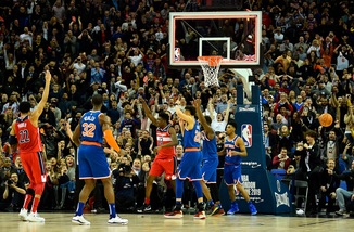 NBA, Belinelli e gli Spurs battono Milwaukee. Golden State ko in casa