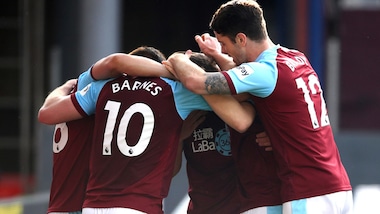 Premier League: il Burnley stende il Tottenham, Benitez ritrova il sorriso