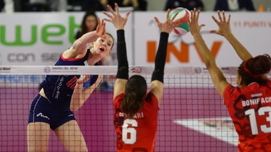 Volley: A1 Femminile, Scandicci batte Busto ma che fatica