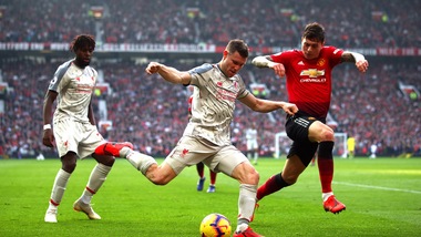 Premier League: Manchester United-Liverpool scialbo pareggio, vince l'Arsenal