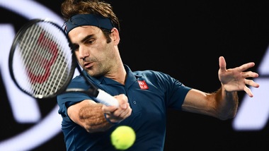 Tennis: Federer inizia bene a Dubai, fuori Fabbiano