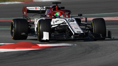 F1 test Barcellona: Giovinazzi in testa, poi Gasly e Leclerc