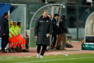 Serie B Livorno, Breda: «Siamo pronti per lo Spezia»