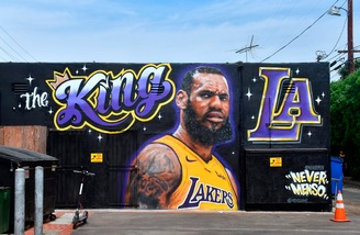 NBA, LeBron James oltre Michael Jordan: superata quota 32.292 punti