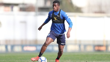 Empoli, smentite le indiscrezioni su Traorè: "Nessuna grave anomalia cardiaca"