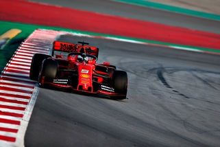 F1 test Barcellona: Vettel sfreccia in testa, Bottas secondo