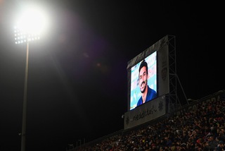 Cagliari-Inter, al 13' tutti in piedi per ricordare Astori