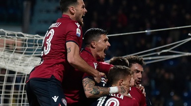 Cagliari-Inter 2-1, decide Pavoletti: ora il 3° posto dei nerazzurri è a rischio