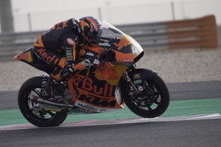 Moto2, Qatar: Binder al comando nei test