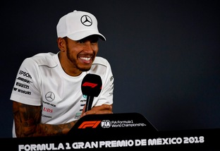 MotoGp, blitz di Hamilton nella prima gara in Qatar