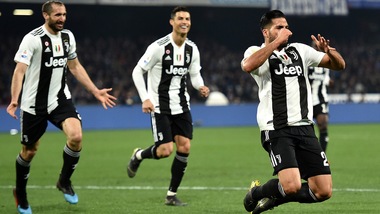 Colpo scudetto: la Juventus passa a Napoli con Pjanic ed Emre Can. Callejon accorcia, Insigne sul palo: +16