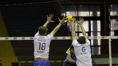 Volley: A2 Maschile, Girone Blu, Castellana Grotte e Gioia del Colle vincono solo al tie break