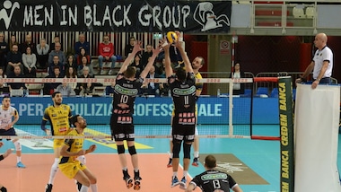 Volley: Superlega, Perugia espugna Ravenna, Modena cade in casa, Padova vince il derby