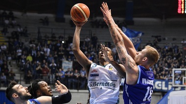 Basket Serie A: Brindisi ko, Cantù vince il monday night