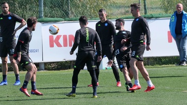 Napoli, dimenticata la Juve: concentrazione per l'Europa League