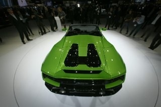 Lamborghini presenta a Ginevra Huracan Evo Spyder: le foto