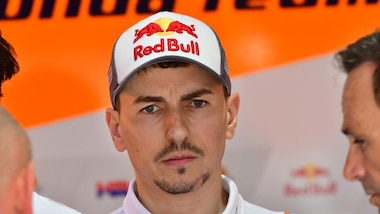 MotoGp Qatar, Honda: «Nessuna lesione per Lorenzo, sarà in pista»