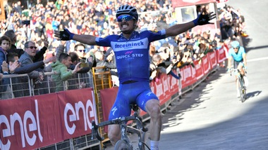 Ciclismo: Alaphilippe beffa Fuglsang e conquista la Strade Bianche 2019