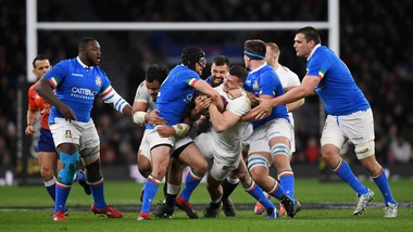 Rugby Sei Nazioni, troppa Inghilterra per l'Italia: a Twickenham finisce 57-14