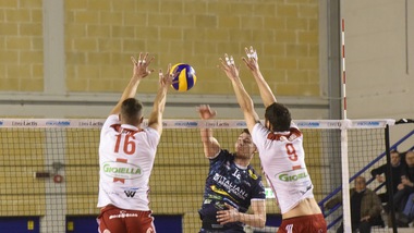 Volley: A2 Maschile, Girone Blu, impresa Materdomini.it contro Piacenza