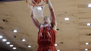 Basket Serie A, Milano torna a sorridere in trasferta: 67-71 a Reggio Emilia