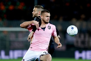 Serie B Venezia-Palermo 1-1, Puscas replica a Bocalon