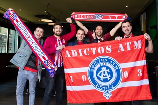 Juve-Atletico, i tifosi spagnoli a Torino con le maglie granata