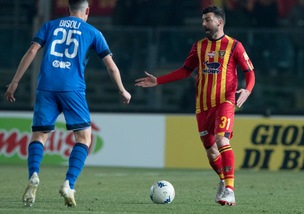 Serie B Lecce, stiramento al flessore per Bovo