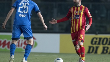 Serie B Lecce, stiramento al flessore per Bovo