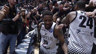 Basket, la Virtus Bologna conquista i quarti di Champions League. Le Mans schiantato