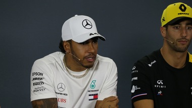 F1 Mercedes, Hamilton: «La Ferrari adesso è avanti, noi dobbiamo lavorare»