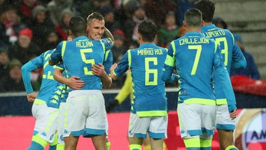 Europa League: Napoli ai quarti, sconfitta indolore a Salisburgo