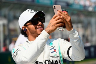 F1 Mercedes, Hamilton: «Bottas ha meritato la vittoria»