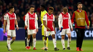 Ajax sconfitto dopo sei vittorie consecutive: Ziyech ko dopo 23'
