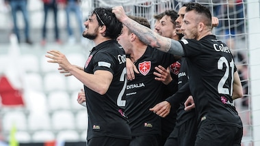 Serie C, Costantino e Procaccio lanciano la Triestina: 2-0 al Vicenza. Catania-Juve Stabia 1-0