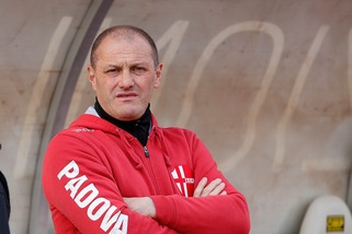 Serie B Padova, ufficiale: via Bisoli, squadra a Centurioni