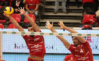 Volley: A2 Maschile, Girone Blu: ancora tre punti per la capolista, Piacenza sbanca Pordenone